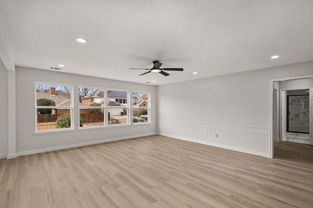 8020 Morning Lane, Fort Worth, TX 76123