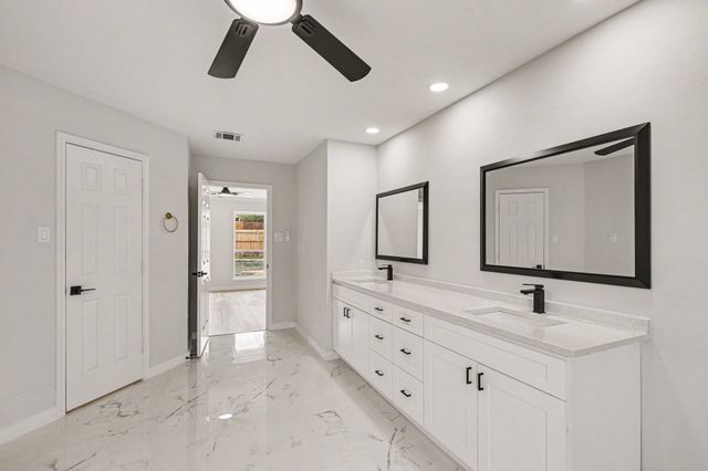 8020 Morning Lane, Fort Worth, TX 76123