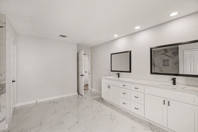 8020 Morning Lane, Fort Worth, TX 76123