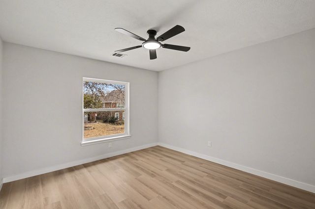 8020 Morning Lane, Fort Worth, TX 76123