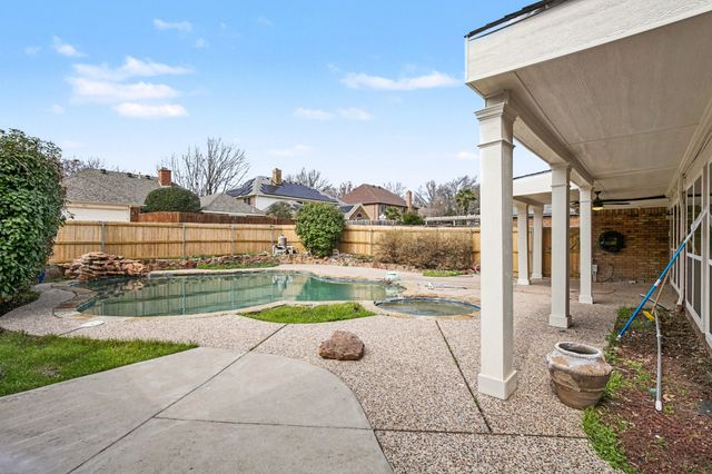 8020 Morning Lane, Fort Worth, TX 76123