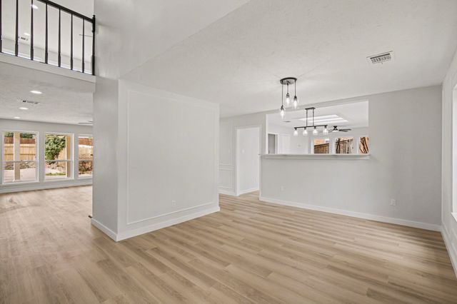 8020 Morning Lane, Fort Worth, TX 76123