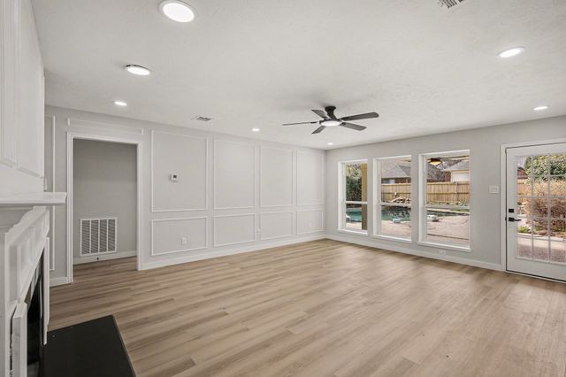 8020 Morning Lane, Fort Worth, TX 76123