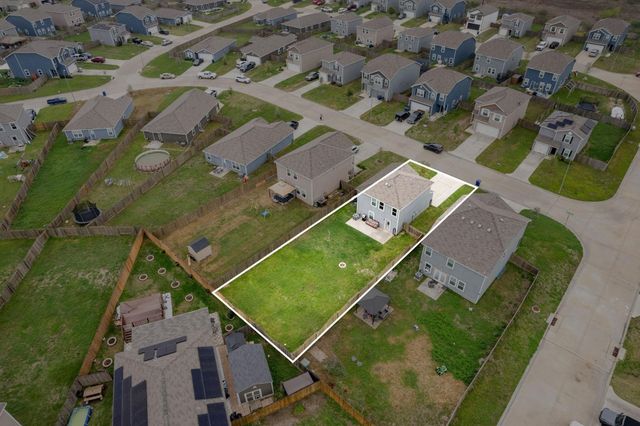 8018 Distant Harbor Road, Cove, TX 77523