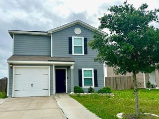 8018 Distant Harbor Road, Cove, TX 77523