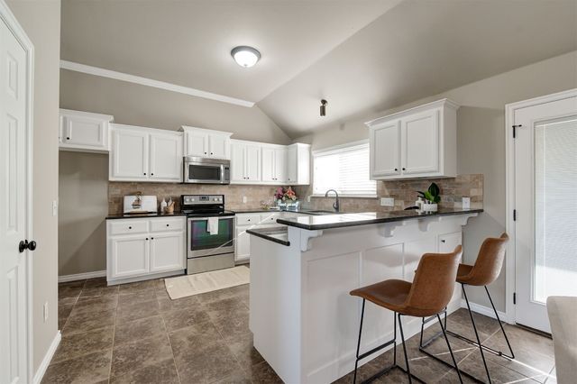 16304 Iron Ridge Road, Edmond, OK 73013