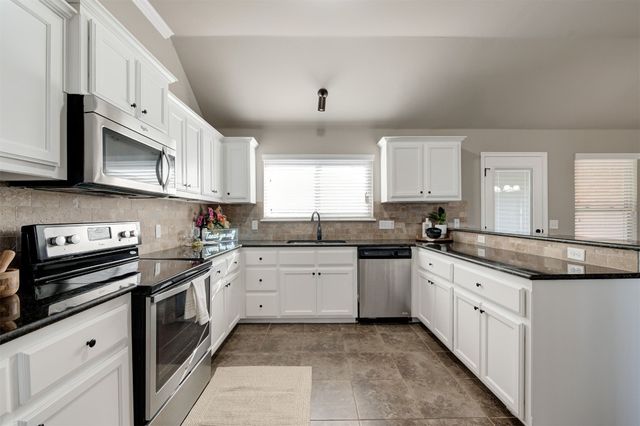 16304 Iron Ridge Road, Edmond, OK 73013