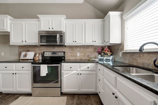 16304 Iron Ridge Road, Edmond, OK 73013