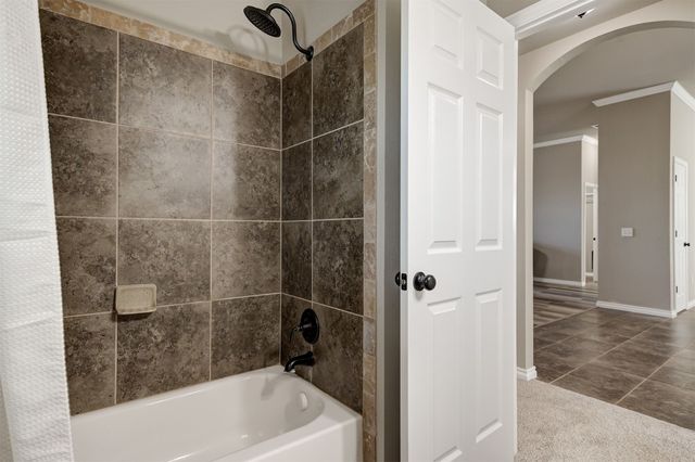 16304 Iron Ridge Road, Edmond, OK 73013
