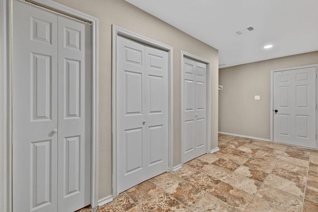 301 Cortland Circle, Roanoke, TX 76262