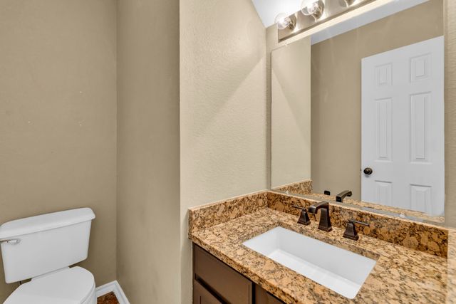 301 Cortland Circle, Roanoke, TX 76262