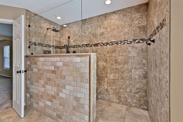 301 Cortland Circle, Roanoke, TX 76262