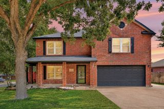 301 Cortland Circle, Roanoke, TX 76262
