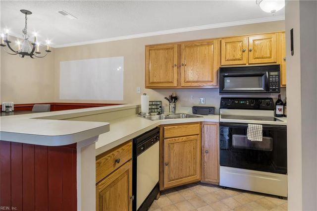 102 Marshall Way Apt F, Williamsburg, VA 23185