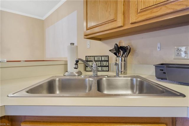 102 Marshall Way Apt F, Williamsburg, VA 23185