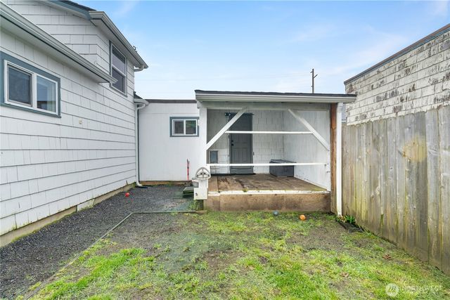 305 Fillmore Street, Hoquiam, WA 98550