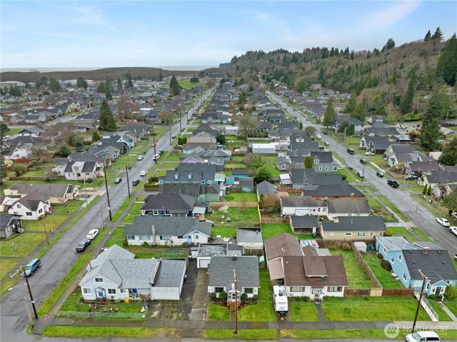 305 Fillmore Street, Hoquiam, WA 98550
