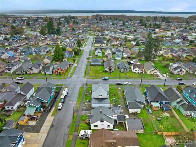 305 Fillmore Street, Hoquiam, WA 98550