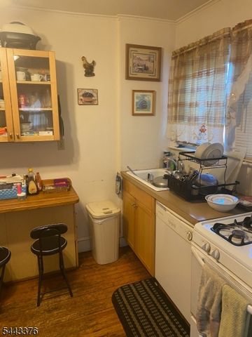 71 E 36Th St, Paterson City, NJ 07514