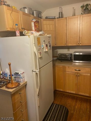 71 E 36Th St, Paterson City, NJ 07514