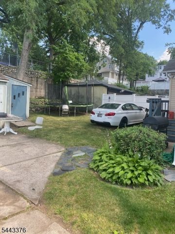 71 E 36Th St, Paterson City, NJ 07514