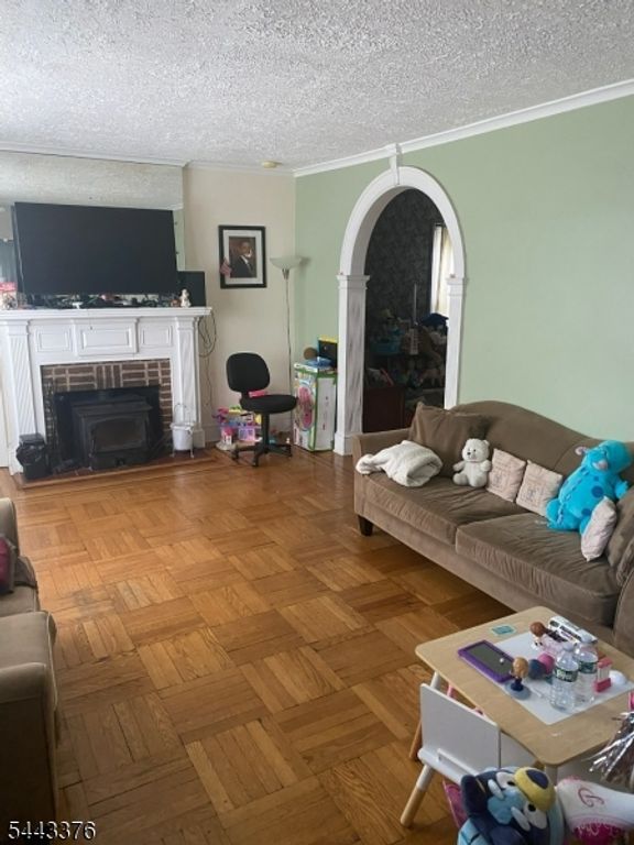 71 E 36Th St, Paterson City, NJ 07514 — photo 2