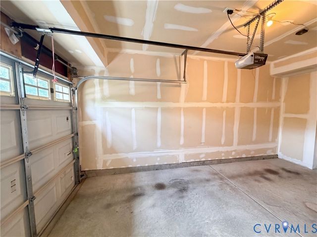3713 Banana Ln, Midlothian, VA 23112
