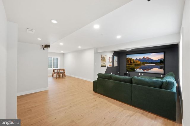 1317 CRAMPTON PL, Brunswick, MD 21716