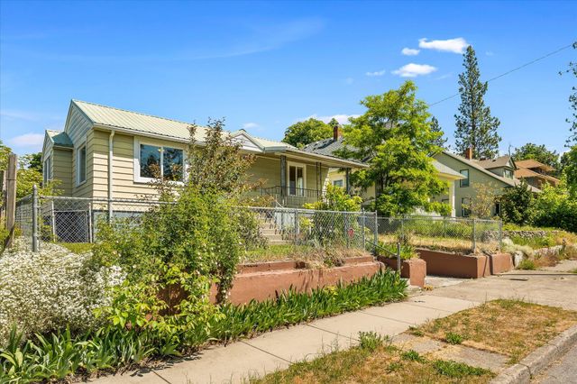 527 E 8th Ave, Spokane, WA 99202