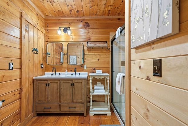 399 Laurel Mountain Road, Blue Ridge, GA 30513