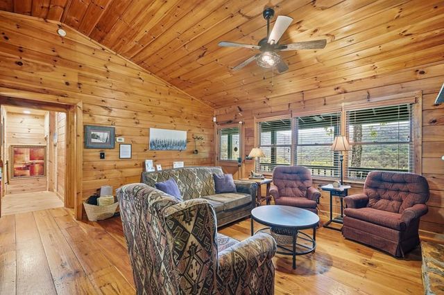 399 Laurel Mountain Road, Blue Ridge, GA 30513