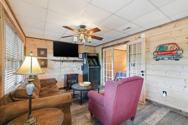 399 Laurel Mountain Road, Blue Ridge, GA 30513