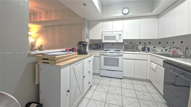 9455 Collins Avenue 501, Surfside, FL 33154