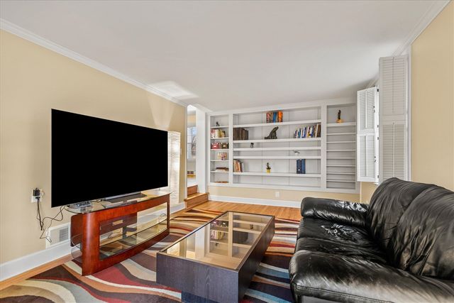 1095 Roosevelt Street, Plymouth, MI 48170