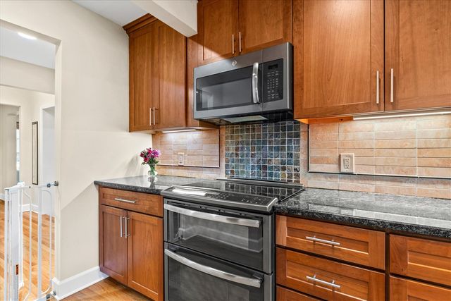 1095 Roosevelt Street, Plymouth, MI 48170