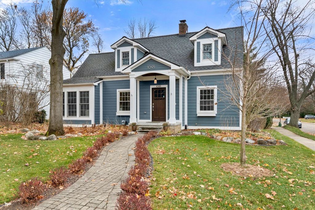 1095 Roosevelt Street, Plymouth, MI 48170