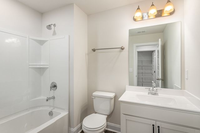 6421 Waymeet Dr, Spring Hill, TN 37174