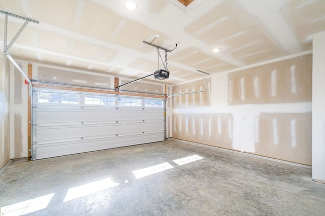 6421 Waymeet Dr, Spring Hill, TN 37174