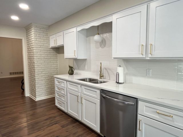 1915 ALLENBY RD, Germantown, TN 38139