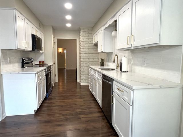 1915 ALLENBY RD, Germantown, TN 38139