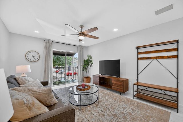 5111 Skillman Street 224, Dallas, TX 75206