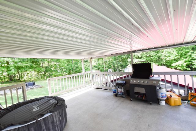 2489 Judio Road Road, Burkesville, KY 42717