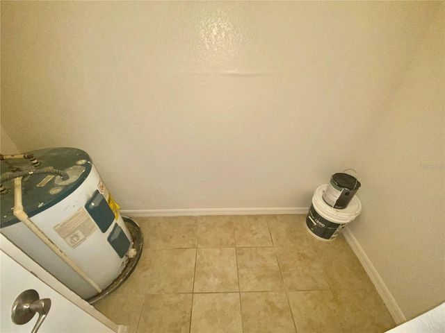 5144 CONROY ROAD 38, Orlando, FL 32811