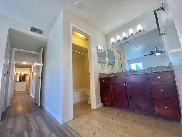 5144 CONROY ROAD 38, Orlando, FL 32811