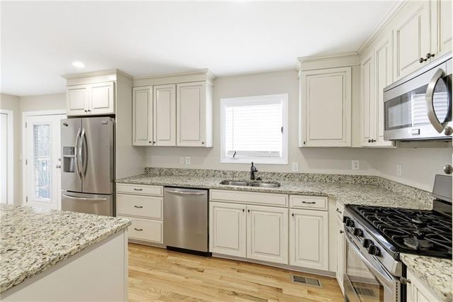 2176 Riverside Drive, Gainesville, GA 30501