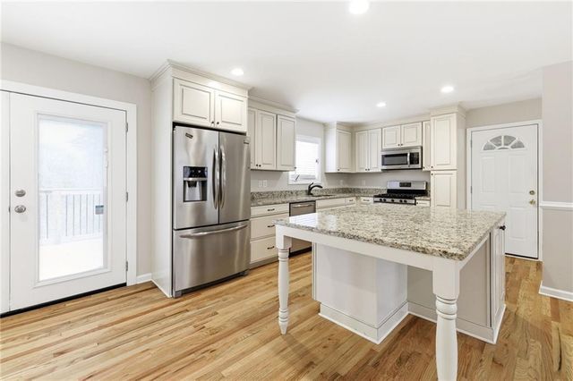 2176 Riverside Drive, Gainesville, GA 30501