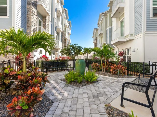 508 LAUREL PARK DRIVE, Sarasota, FL 34236