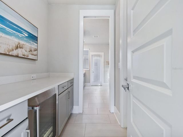 508 LAUREL PARK DRIVE, Sarasota, FL 34236