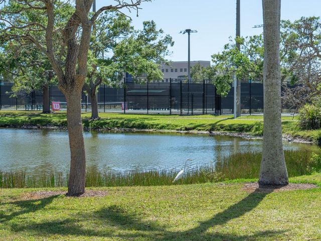 508 LAUREL PARK DRIVE, Sarasota, FL 34236