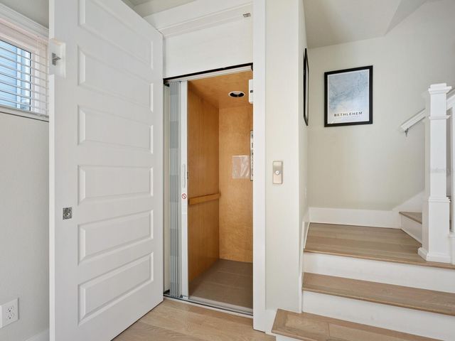 508 LAUREL PARK DRIVE, Sarasota, FL 34236